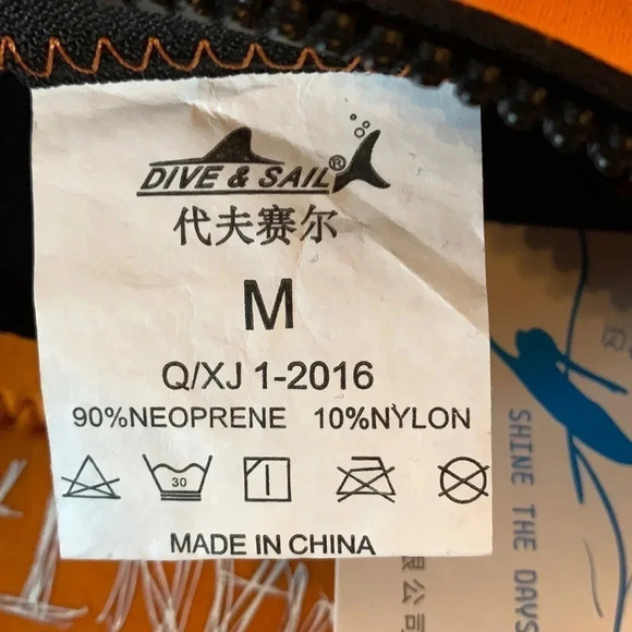 Dive & Sail Wetsuit 2.5 mm Neoprene Full Body Orange Size Medium New - Picture 9 of 9